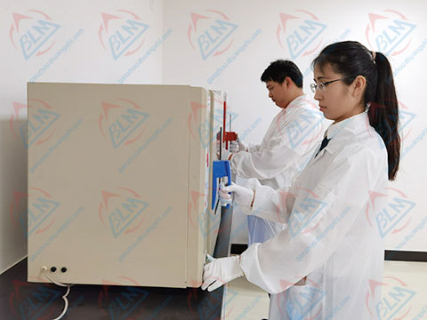 ���W�x��У�ʈDƬ