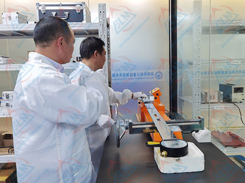 ���W�x��У�ʈDƬ