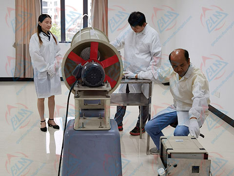 ��W�x��У�ʈDƬ