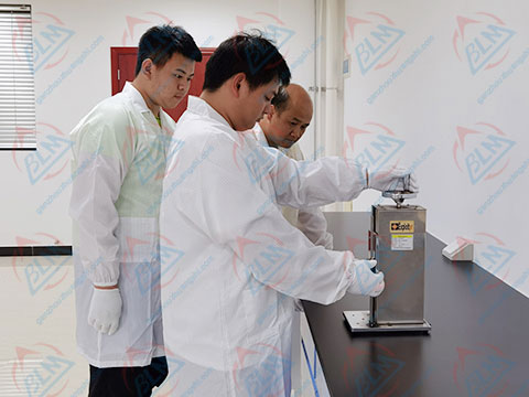 ��W�x��У�ʈDƬ